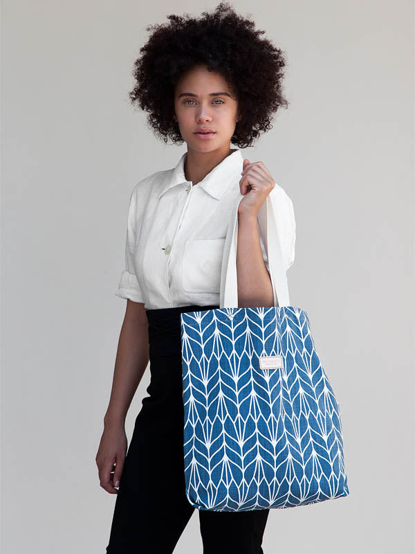 Samí Two-Tone Tote Bag