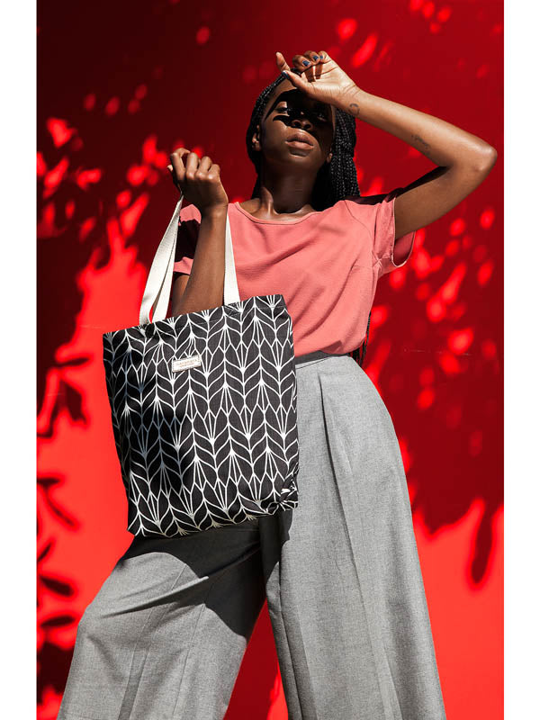 Samí Two-Tone Tote Bag