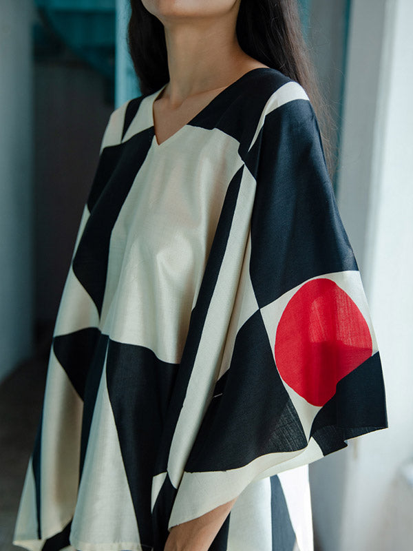 Amalgamation Silk Short Kimono