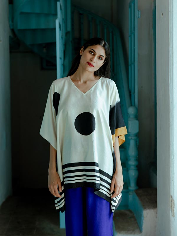 Peela Gola Silk Short Kimono