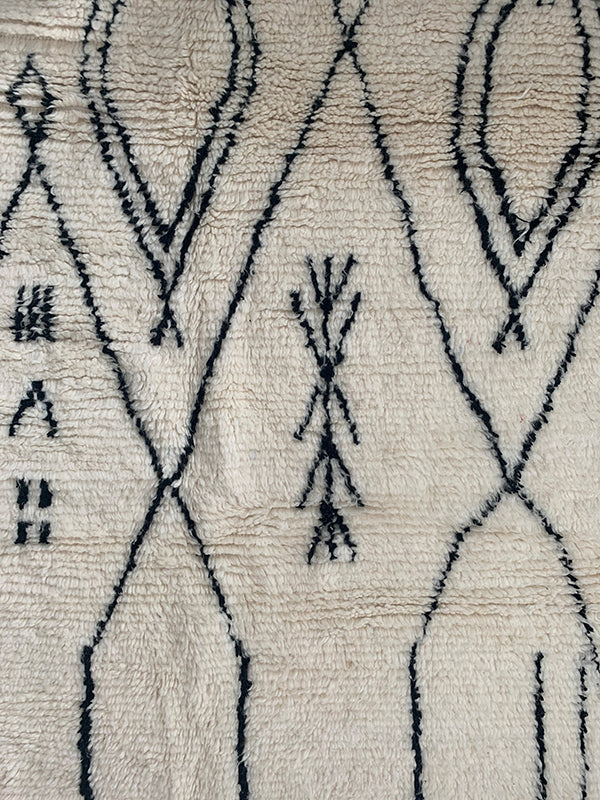 Moroccan Azilal Rug – Menana
