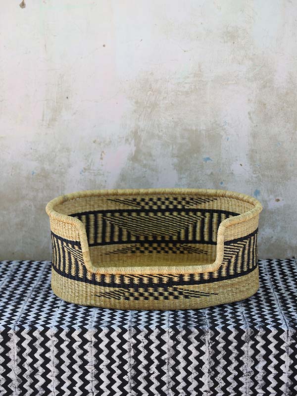 Medium Woven Dog Bed