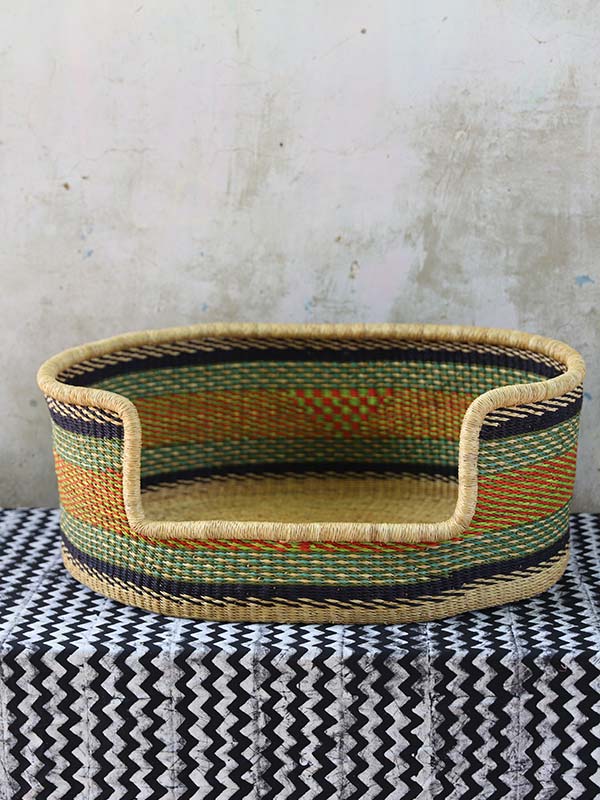 Medium Woven Dog Bed