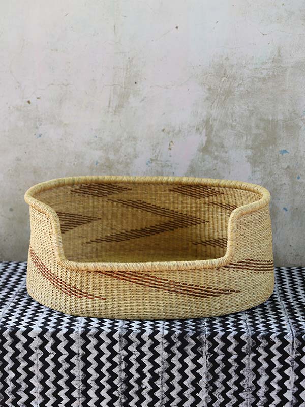Medium Woven Dog Bed