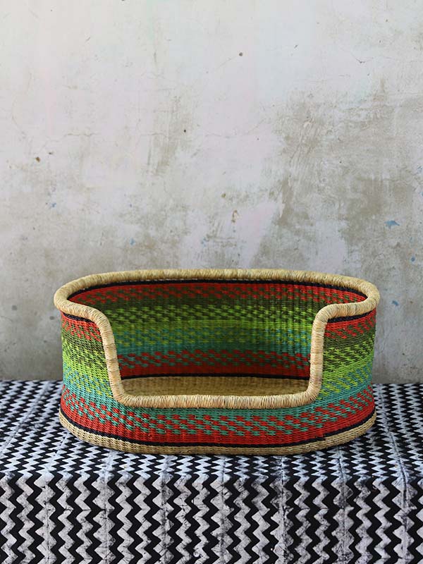 Medium Woven Dog Bed