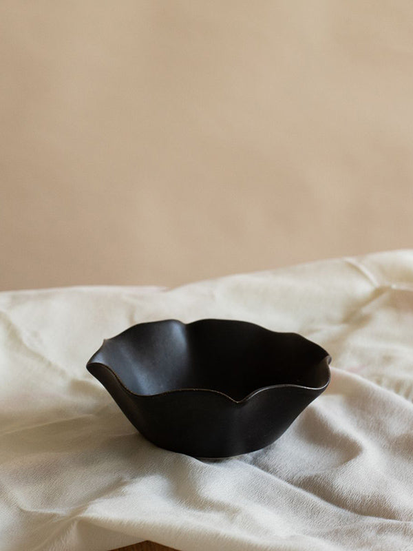 Hanaemi Porcelain Deep Bowl