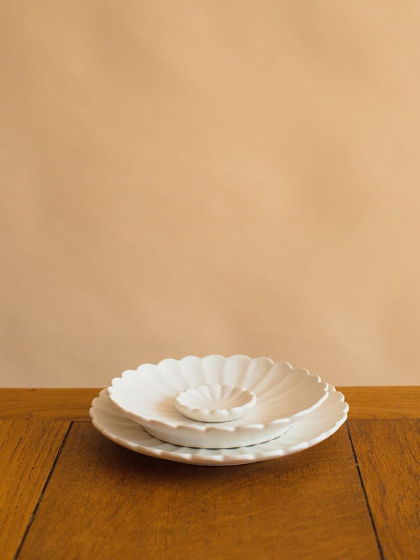 Kasumi Fujimura Flower-Shaped Plate