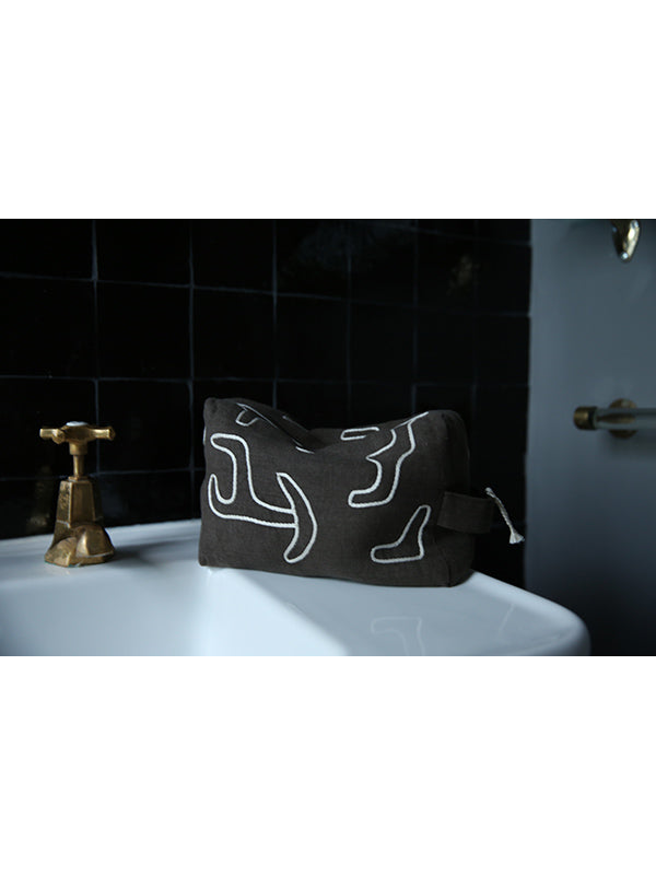 Kuba Coffee Black Linen Wash Bag