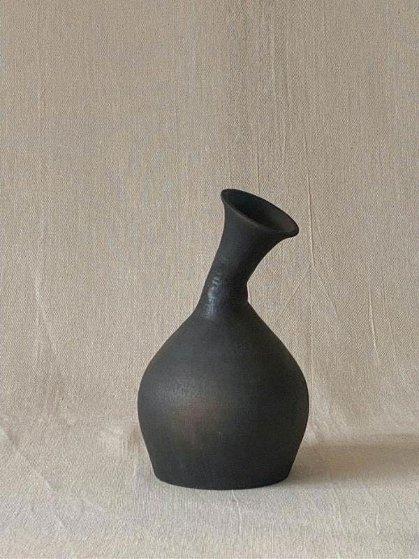 Black Ceramic Vase - Celestine Nta (medium)