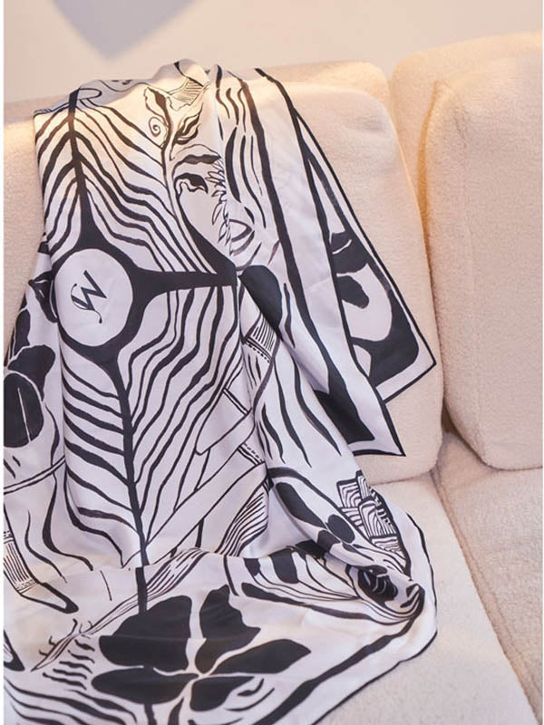 Wagara Black & White Silk Scarf