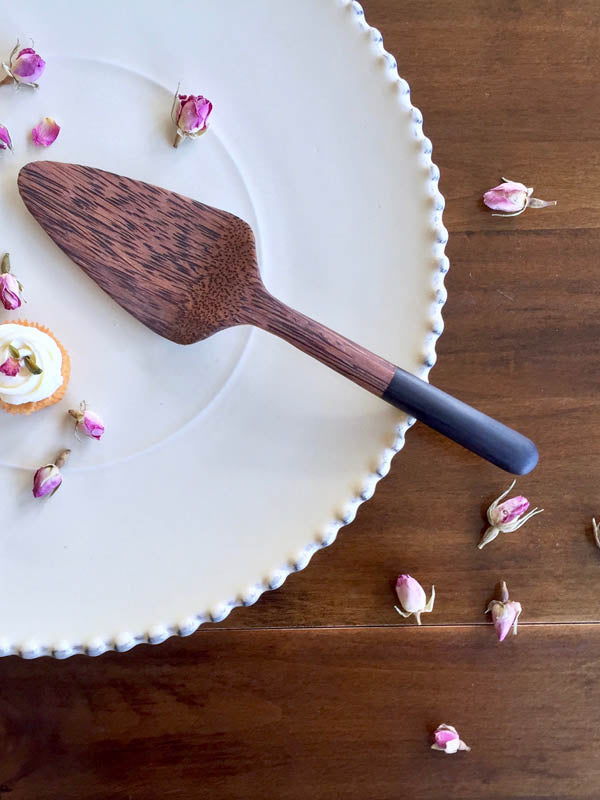 Coconut Wood Cake Server